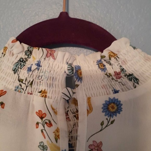 Her Universe Alice in Wonderland Blouse - Picture 4 of 4